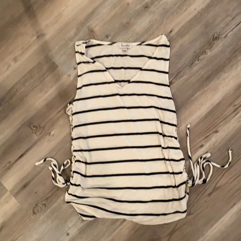 Women’s Love-fire sleeveless top.  Size XS
